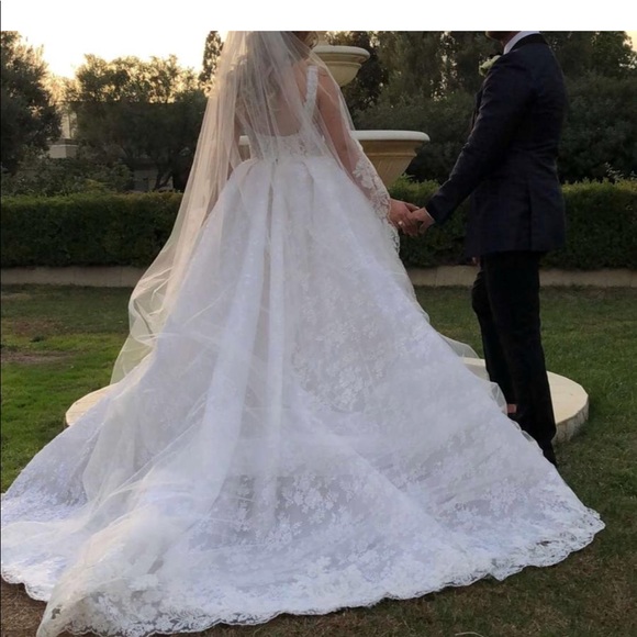 Zuhair Murad gown - Picture 2 of 8